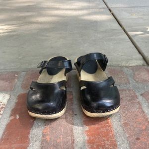 Sven clogs size 38